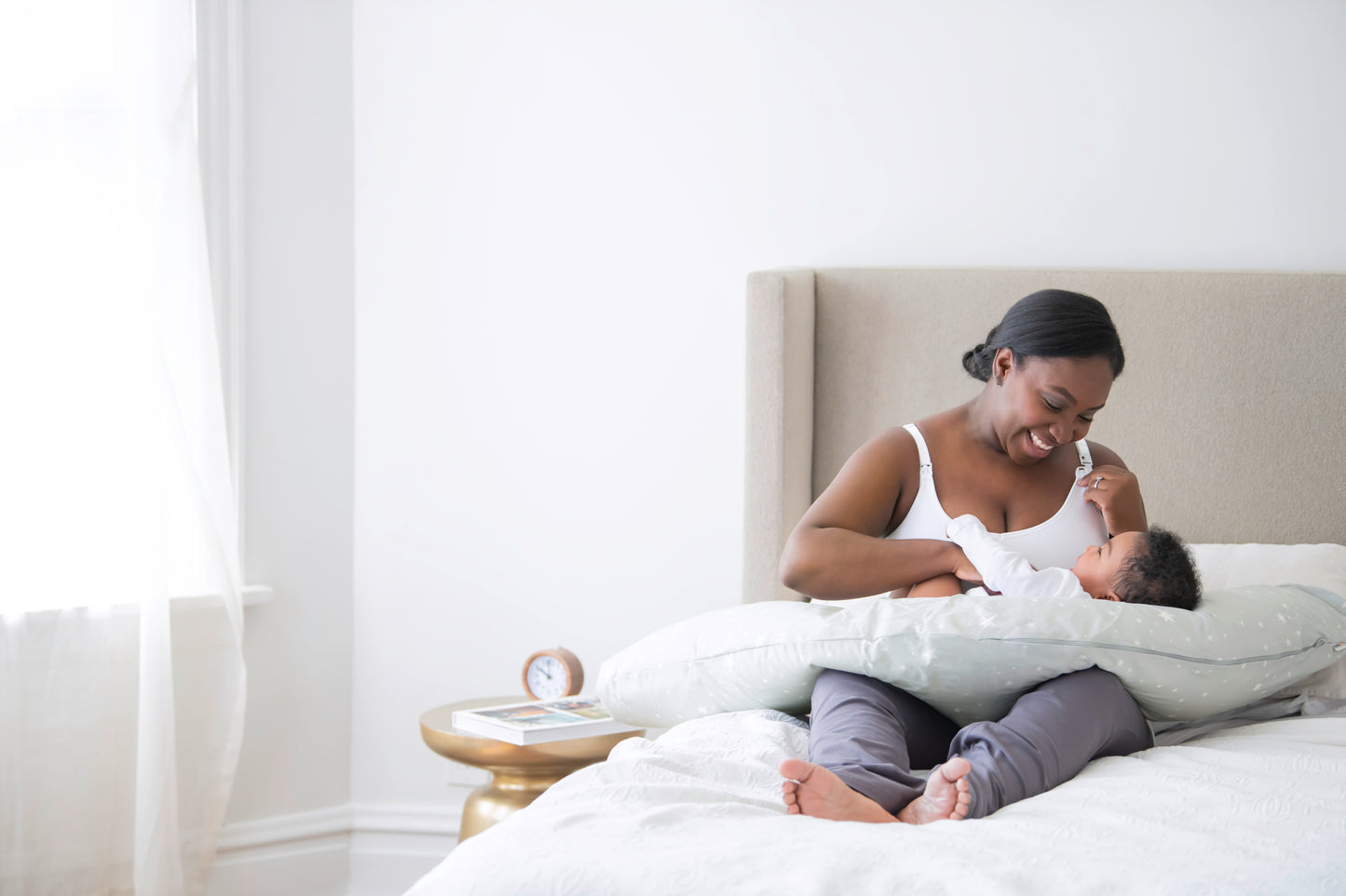 Medela Maternity & Nursing Pillow