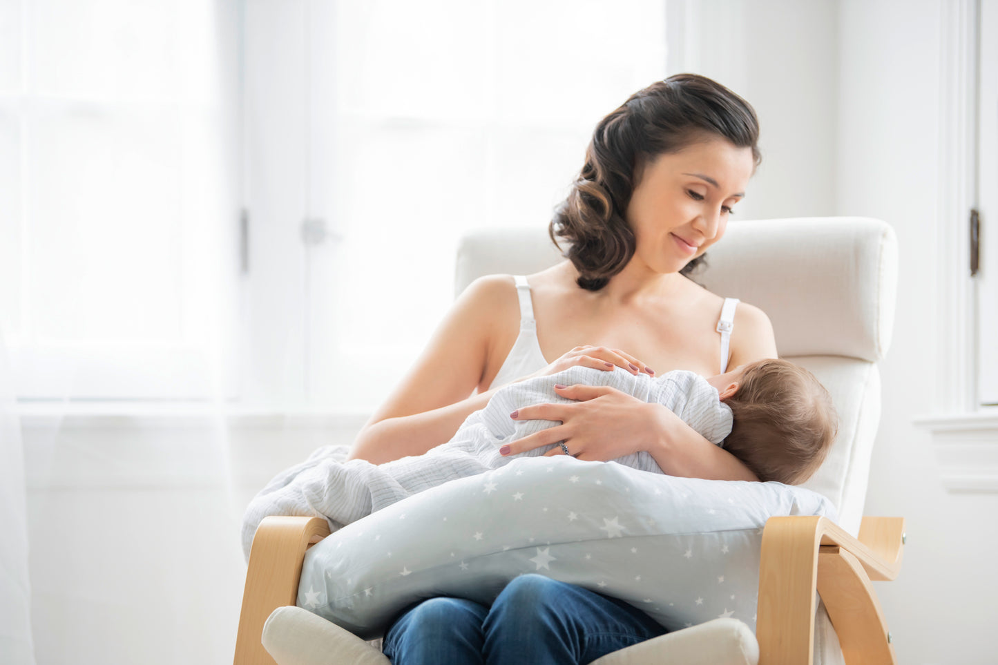 Medela Maternity & Nursing Pillow – Wee Feed